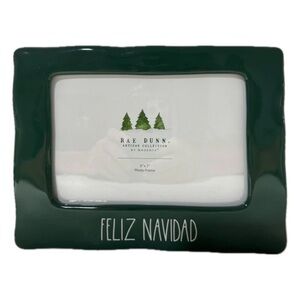NWT Rae Dunn Magenta Ceramic Tabletop 5x7 Green FELIZ NAVIDAD Picture Frame